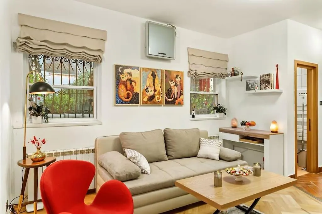 Casa De Povesti - Calea Victoriei Apartamento Bucareste 0*,  Roménia