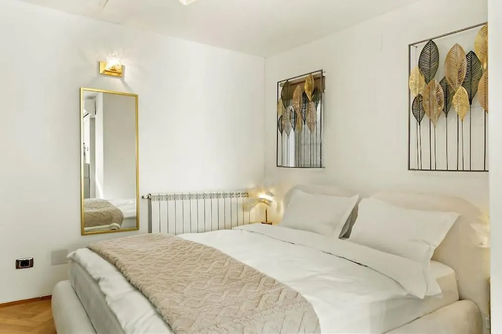 Casa De Povesti - Calea Victoriei Apartamento Bucareste Roménia